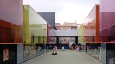 پاورپوینت تحلیل مهد کودک بارسلون اسپانیا همراه با پلانها و تصاویر
